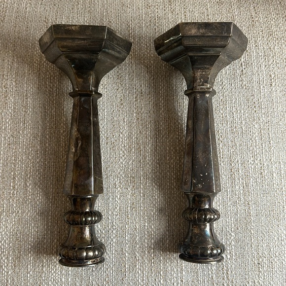 Set of 2 Pottery Barn Antiqued Silver Plated Taper Candlesticks Candle Holders - Picture 4 of 5